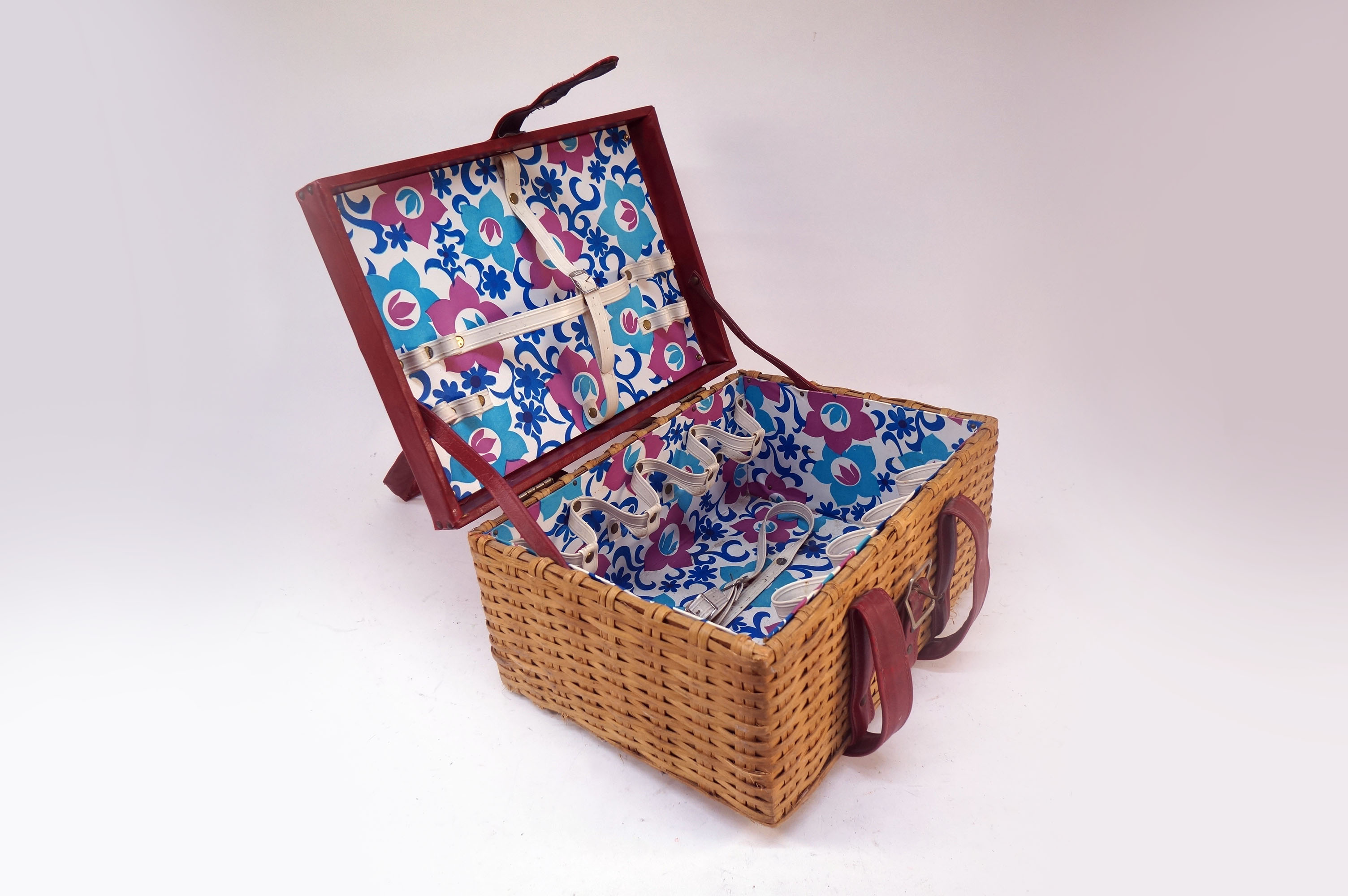 cesto pic-nic madera skay granate mimbre 21x41x30 1u